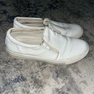 Size 8.5 white slip on sneakers